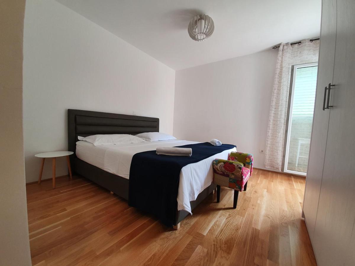 Apartment Pinna Nobilis, Private Parking Макарська Екстер'єр фото