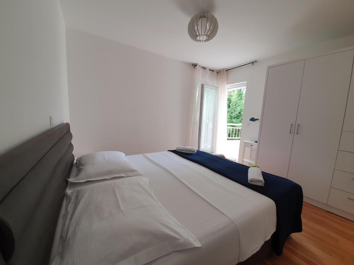 Apartment Pinna Nobilis, Private Parking Макарська Екстер'єр фото