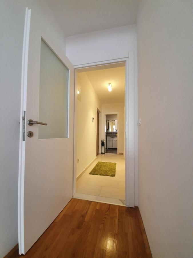 Apartment Pinna Nobilis, Private Parking Макарська Екстер'єр фото