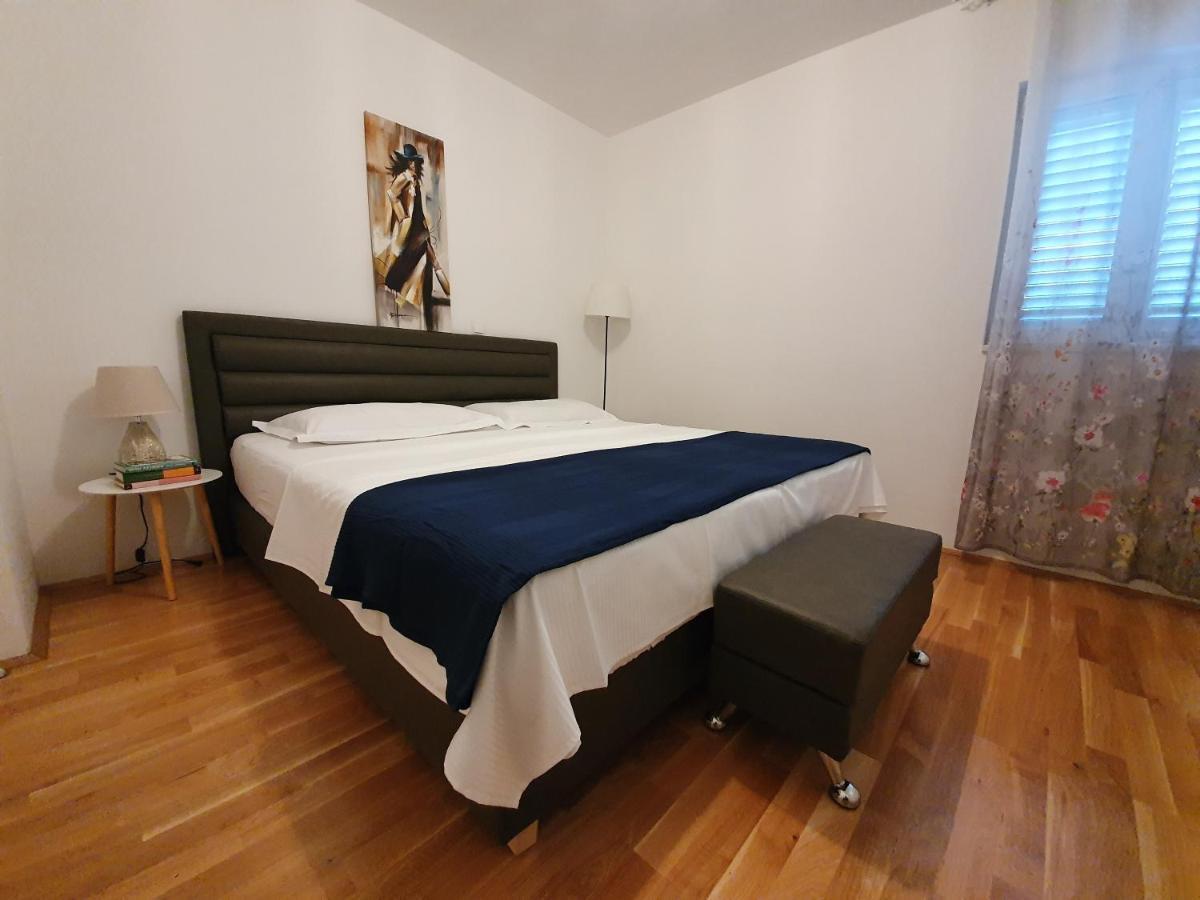 Apartment Pinna Nobilis, Private Parking Макарська Екстер'єр фото